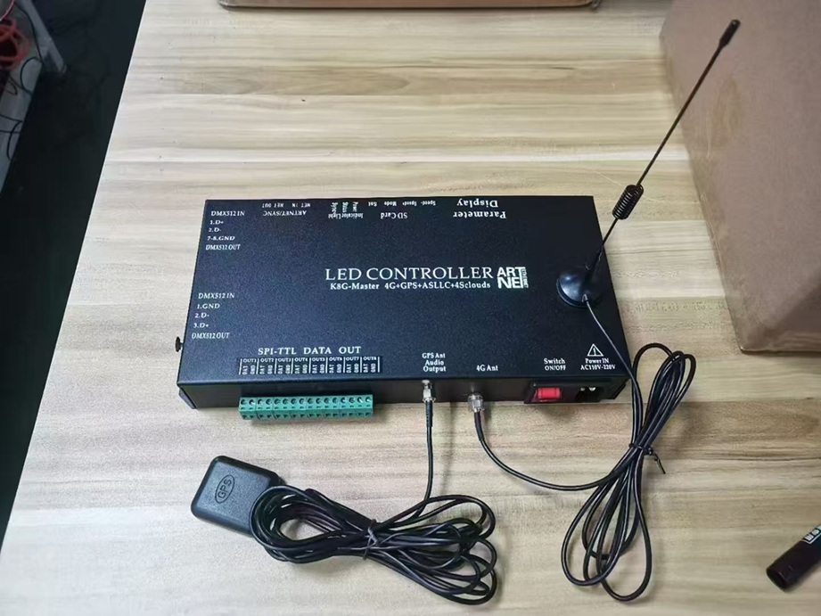 K8G���� GPS+4G